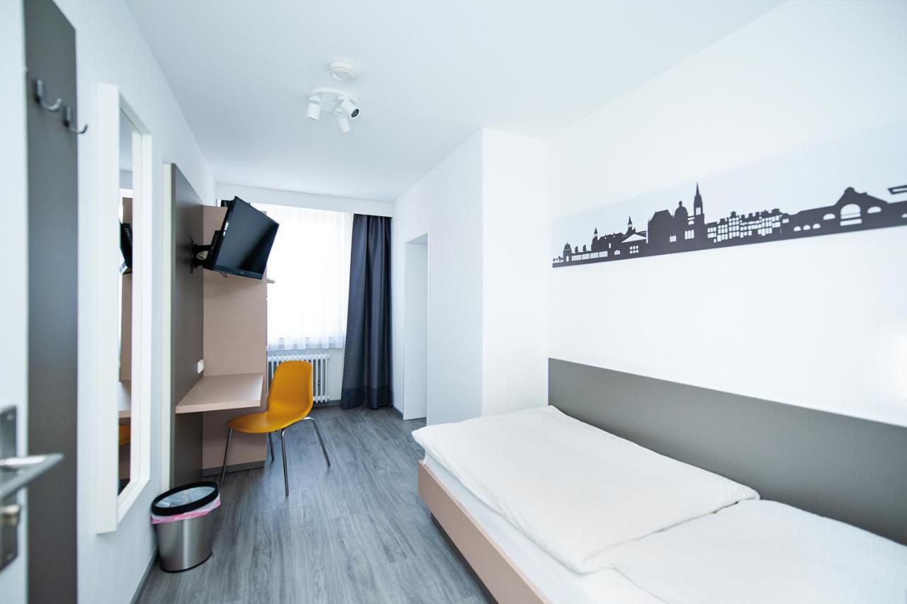 Hotel Stadtnah Ахен Экстерьер фото